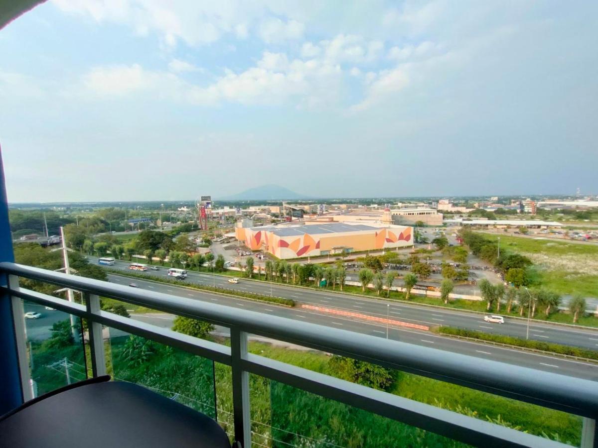 The Aces Crib At Azure North Pampanga Aparthotel Exteriör bild