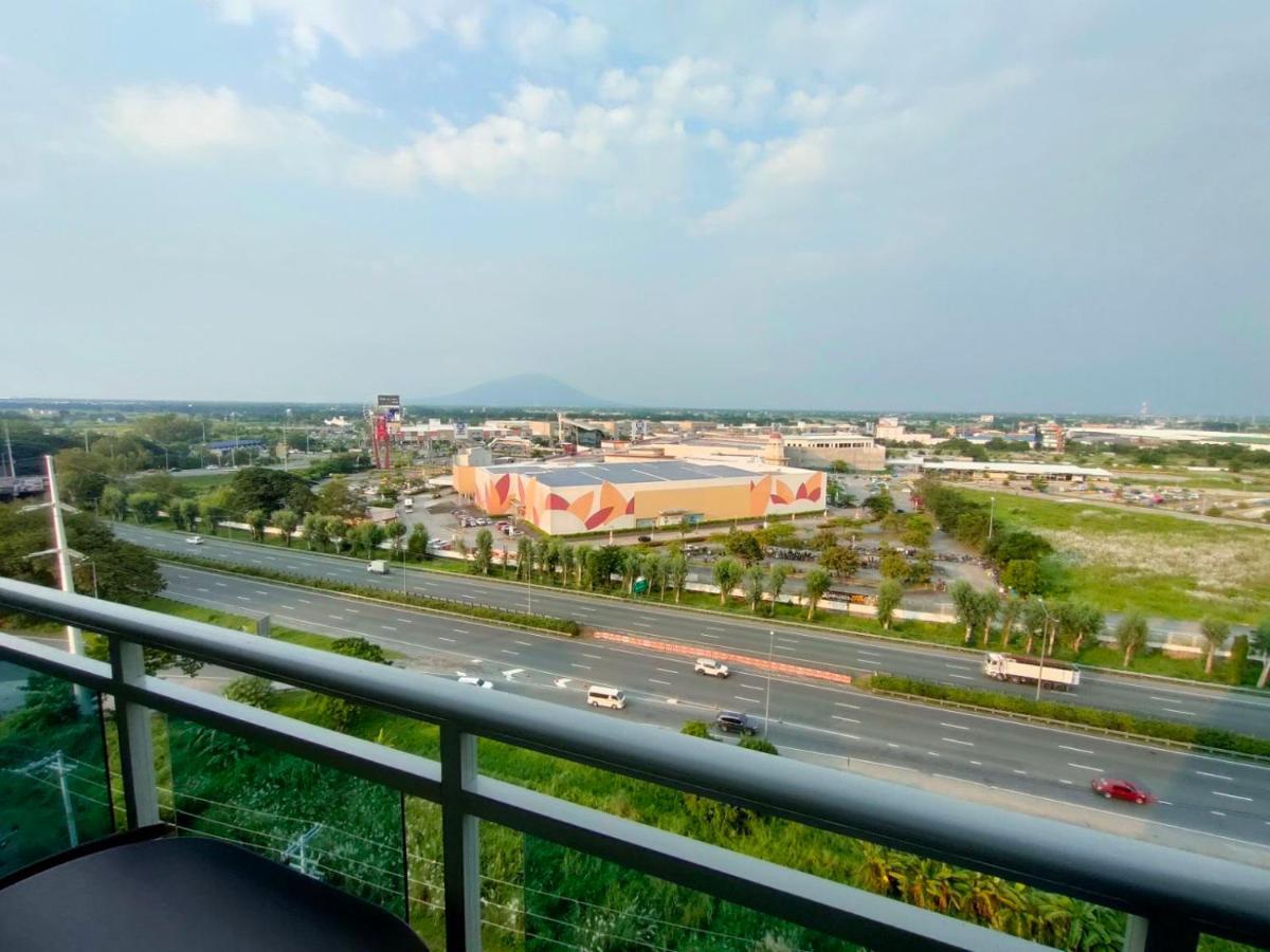 The Aces Crib At Azure North Pampanga Aparthotel Exteriör bild