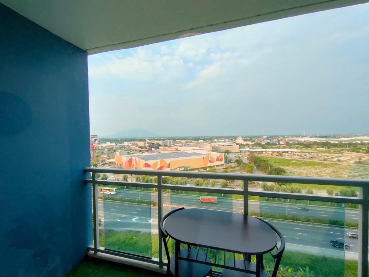 The Aces Crib At Azure North Pampanga Aparthotel Exteriör bild