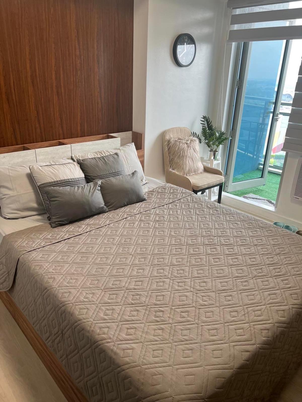 The Aces Crib At Azure North Pampanga Aparthotel Exteriör bild