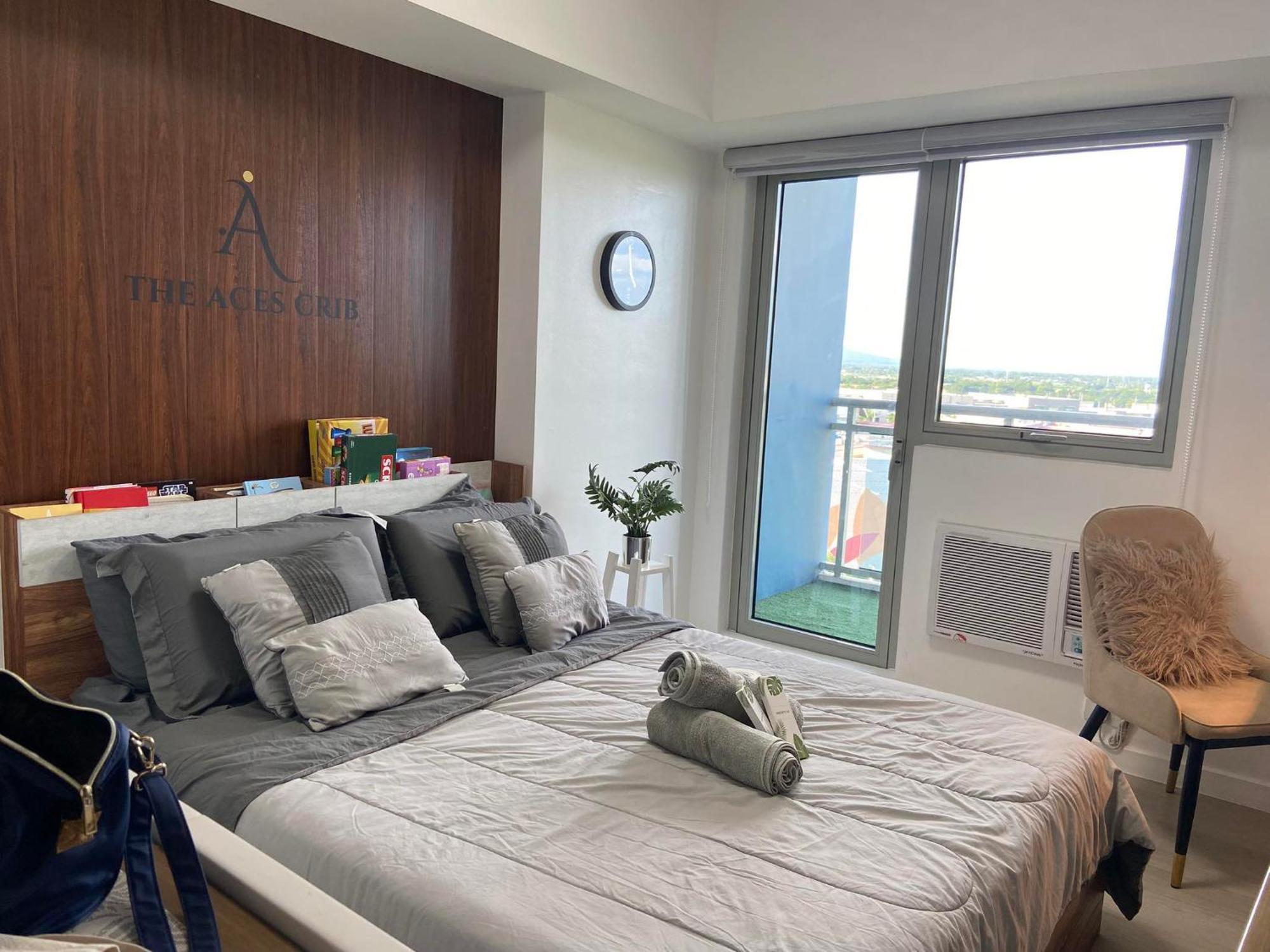 The Aces Crib At Azure North Pampanga Aparthotel Exteriör bild